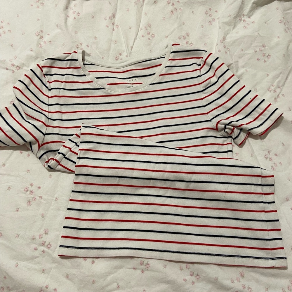 Striped Old Navy tee